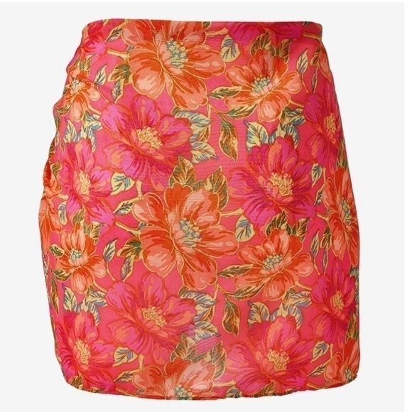 Beach Riot Melanie Sarong in Miami Peony One Size - Picture 3 of 7